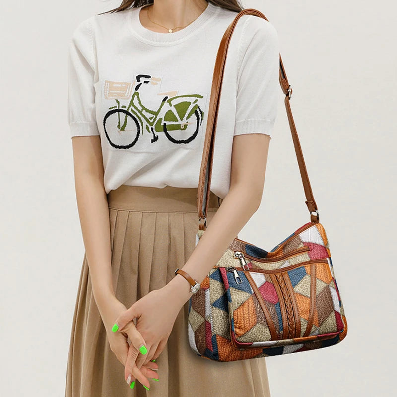 Elegant Vintage Crossbody Bag - Curated by Zorafort